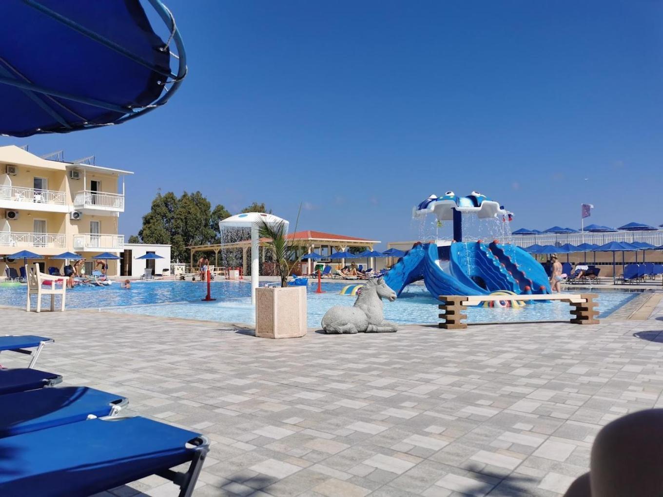 Aqua Sun Village Hersonissos  Ngoại thất bức ảnh