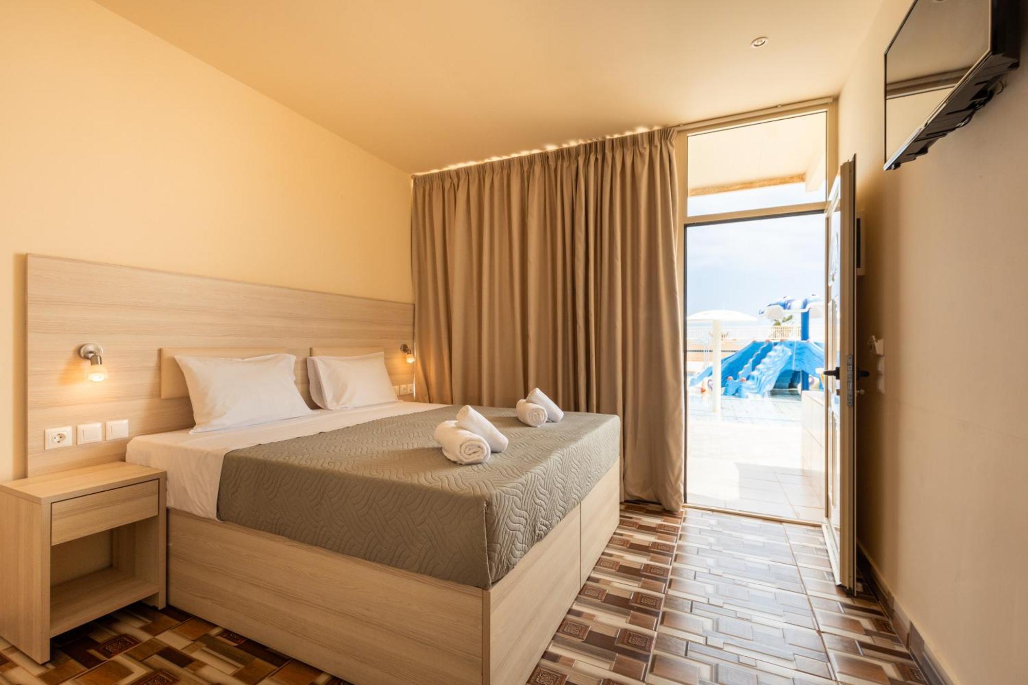 Aqua Sun Village Hersonissos  Ngoại thất bức ảnh