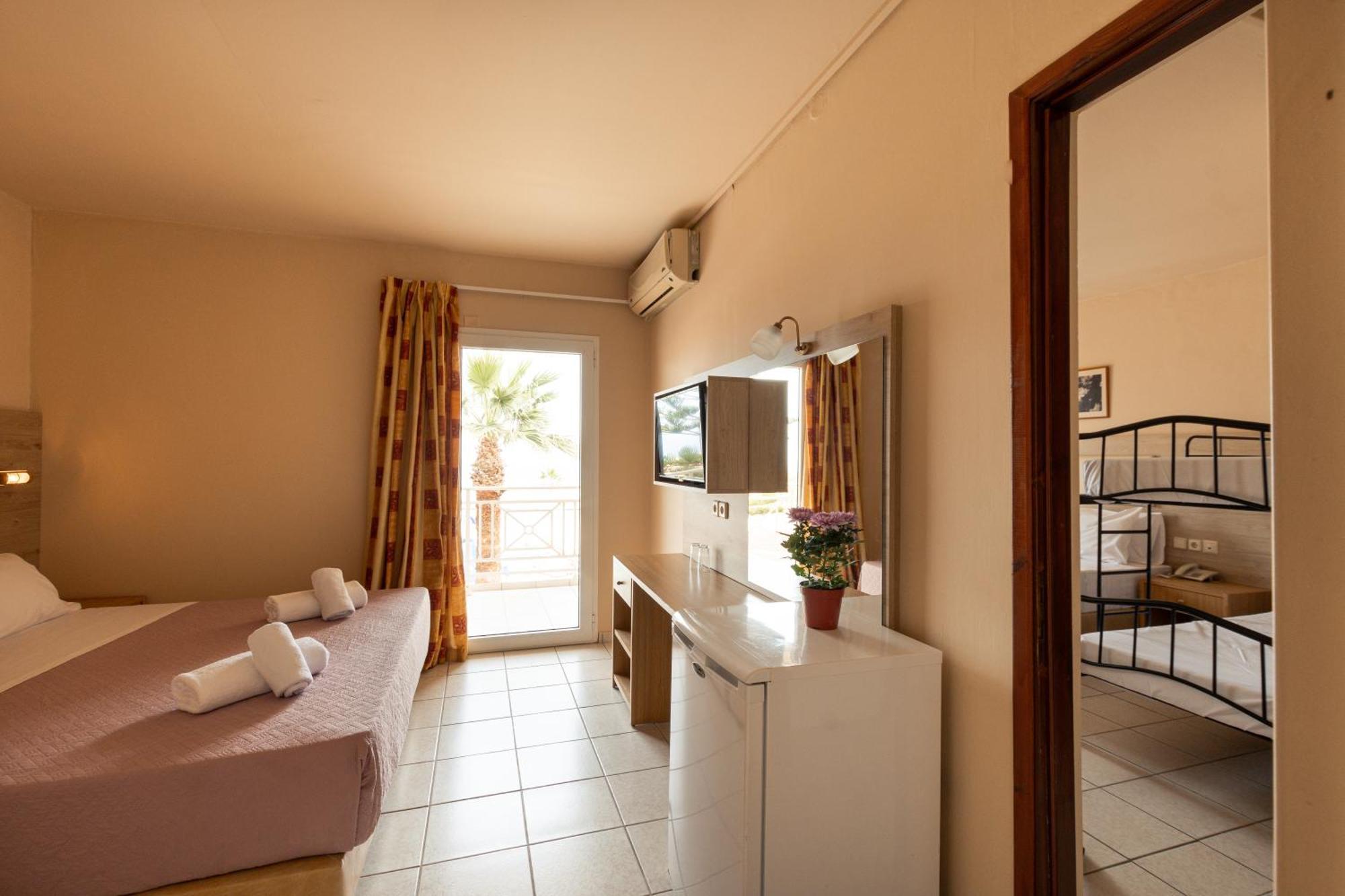 Aqua Sun Village Hersonissos  Ngoại thất bức ảnh